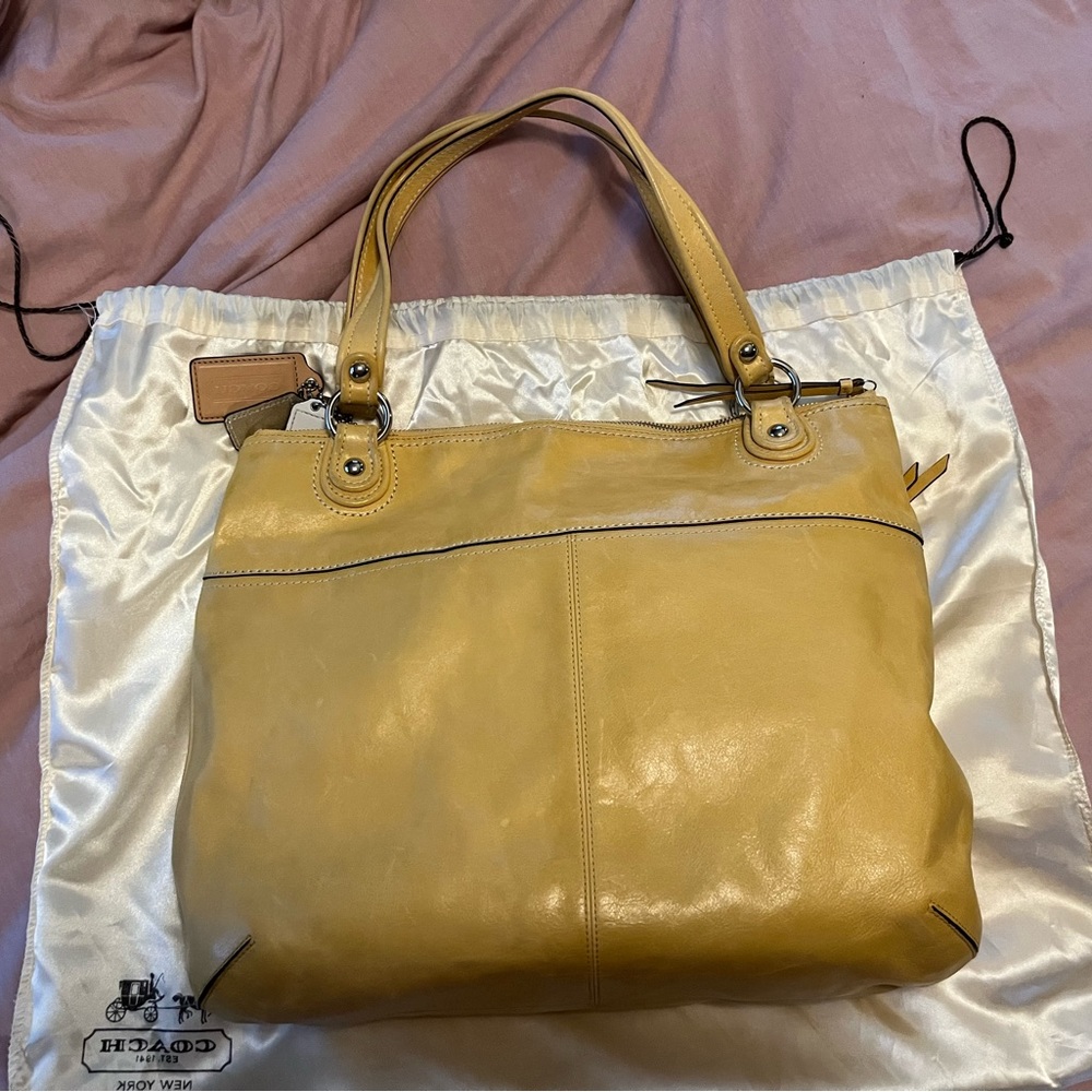 Large yellow leather Coach Bag